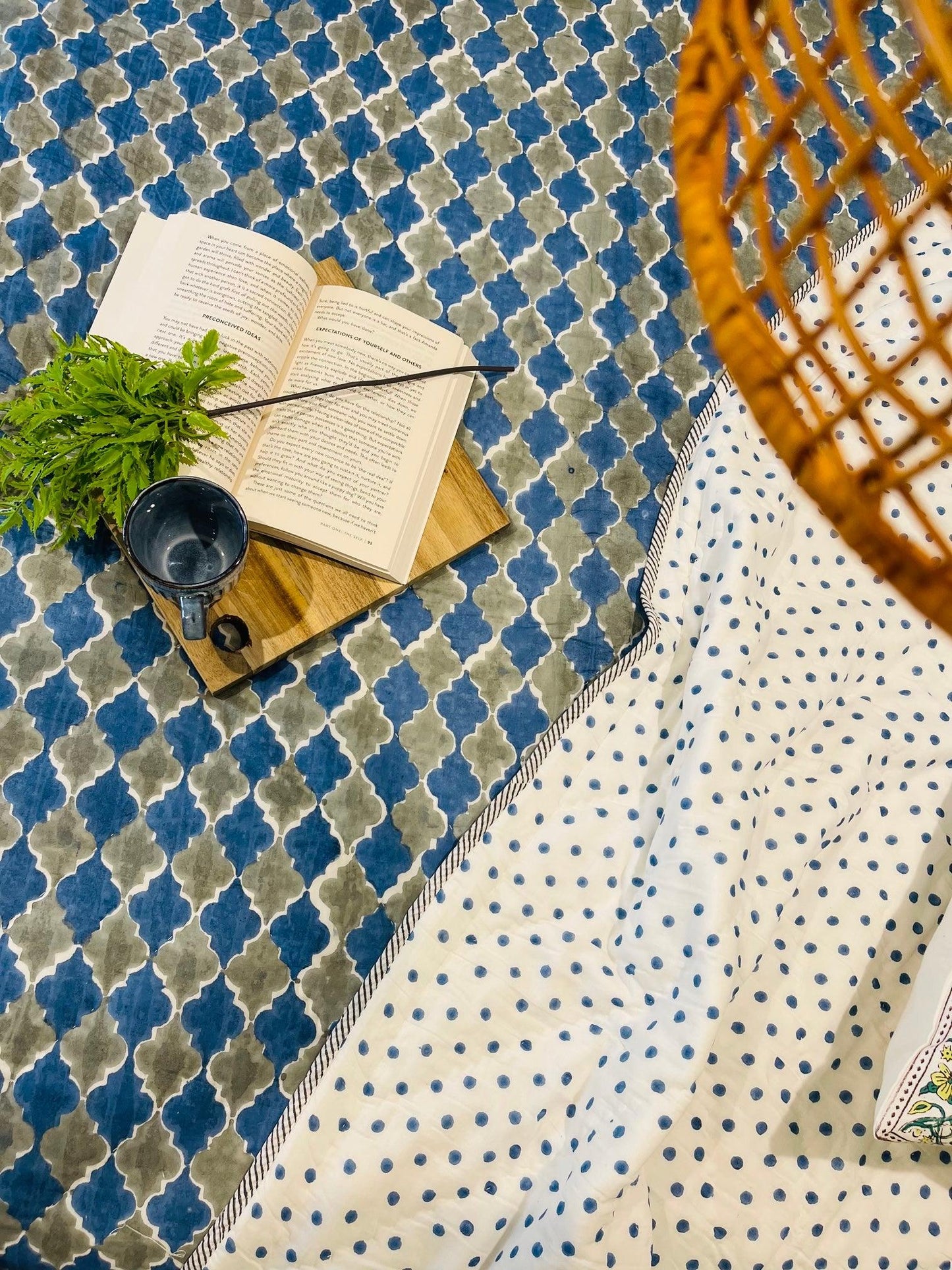 Lightweight doona/ summer quilts/ King summer quilts australia/ Quilted coverlets australia/ cotton coverlets australia