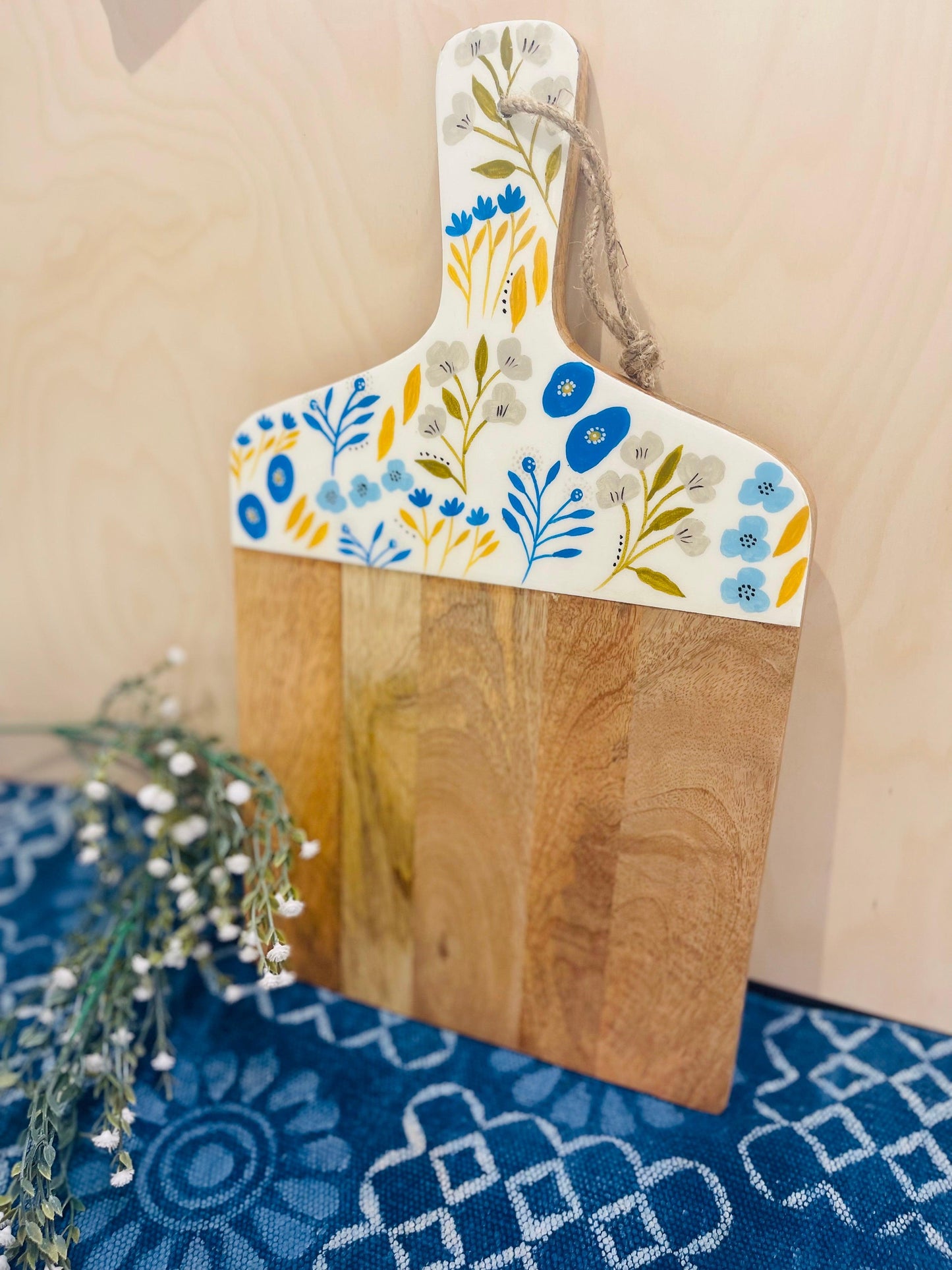Handcrafted Garden Boho Chopping Board - Rooii by Tuvisha
