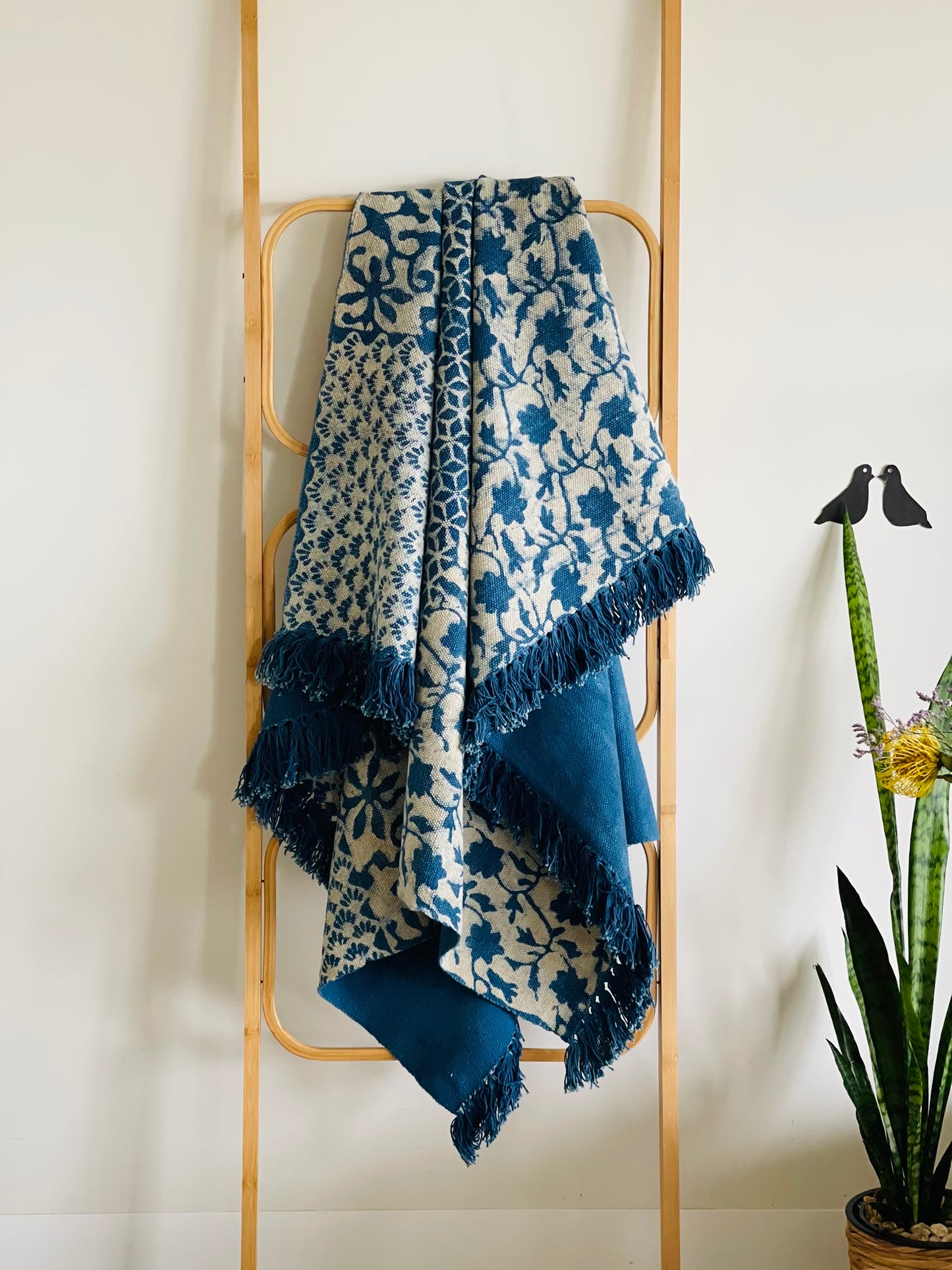 Indigo Pattern Throw Rug - Soft Jute