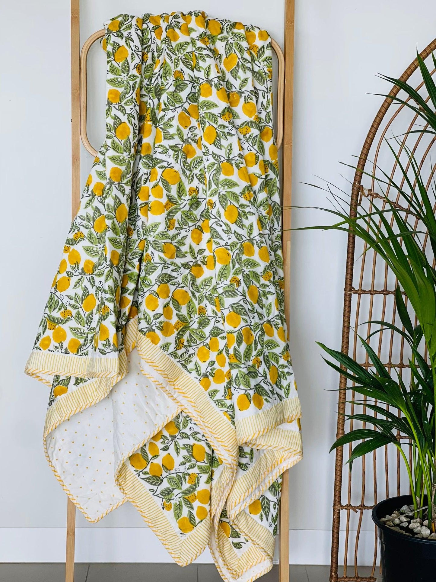 Cotton Filled Lemon Print Quilt: Cozy Cotton Blanket with Artisanal Block Print - Rooii by Tuvisha
