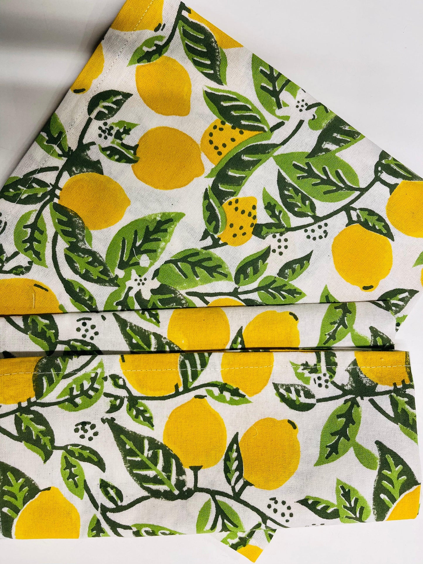 Lemon Print Cotton Napkins: Vibrant Cotton Table Linens - Rooii by Tuvisha